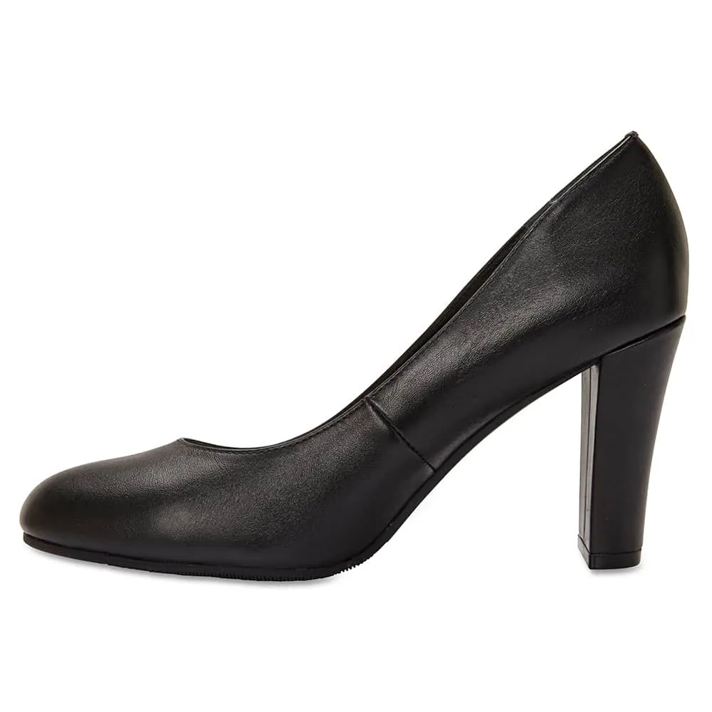 Alibi Heel in Black Leather