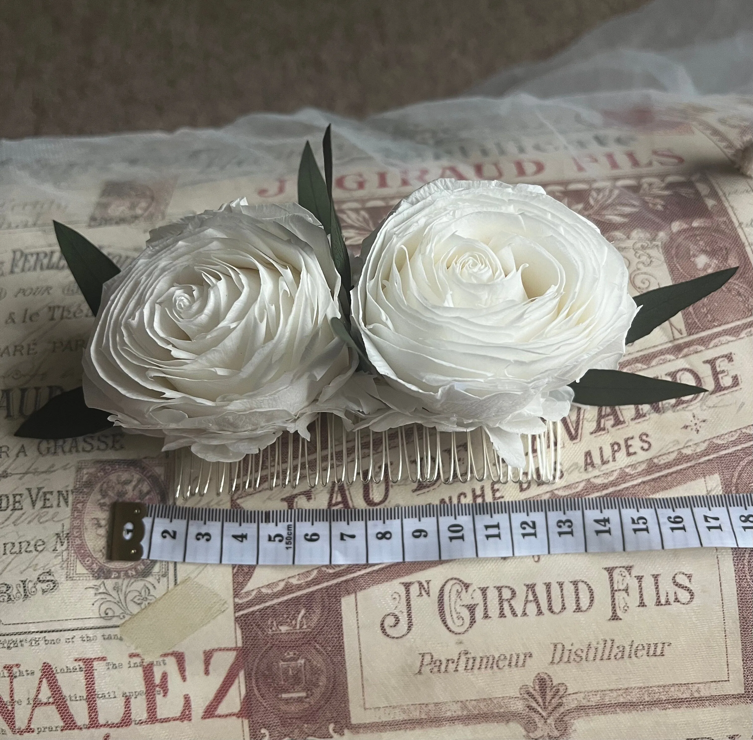 Bridal White and Green Headpiece, White Rose Floral Hair Comb for Brides, Romantic Bride Statement Large Rose Headdress