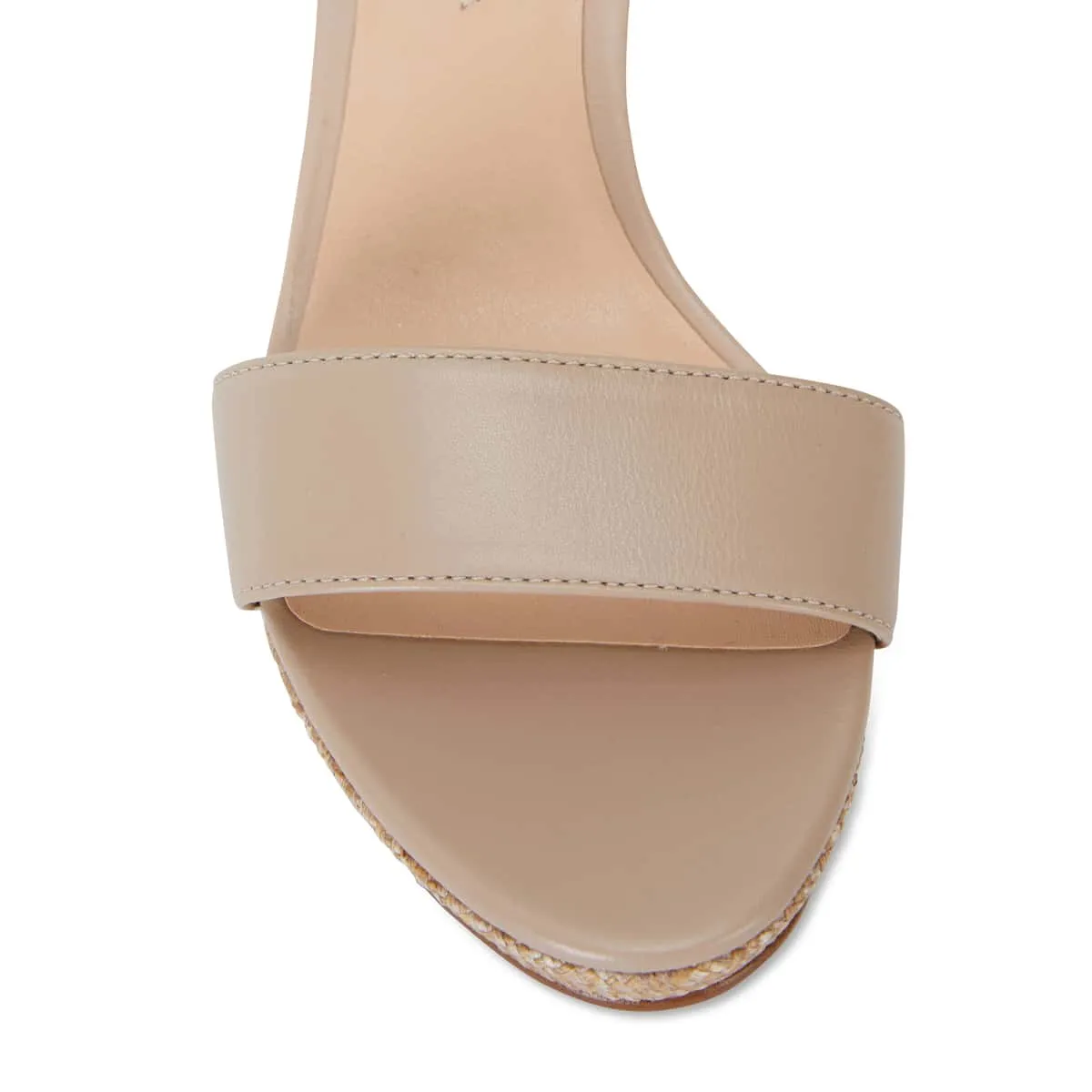 Claudia Heel in Nude Leather