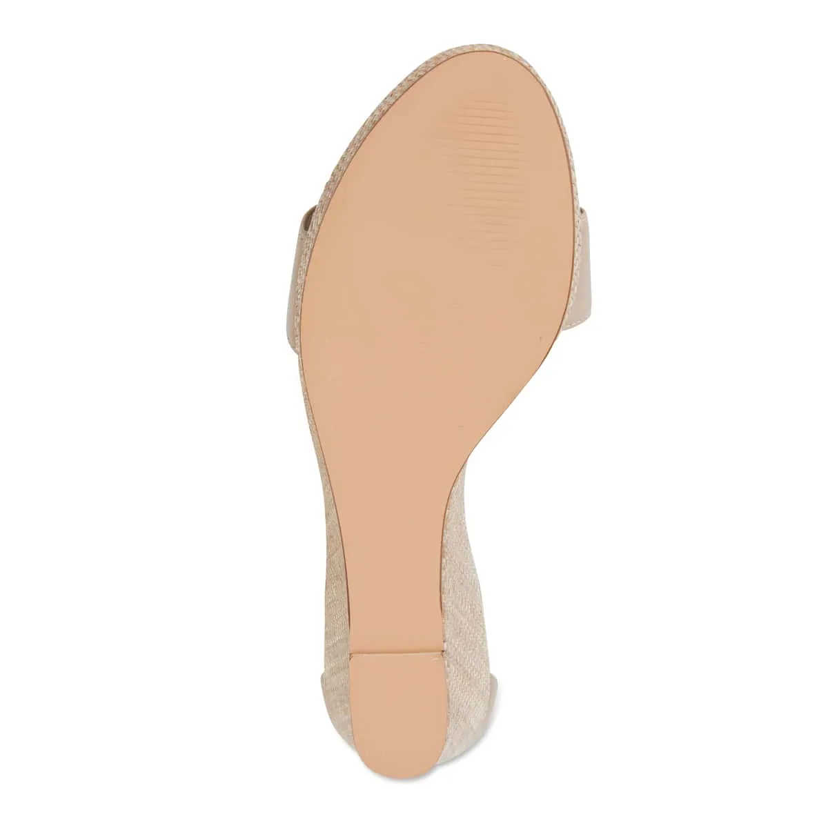 Claudia Heel in Nude Leather