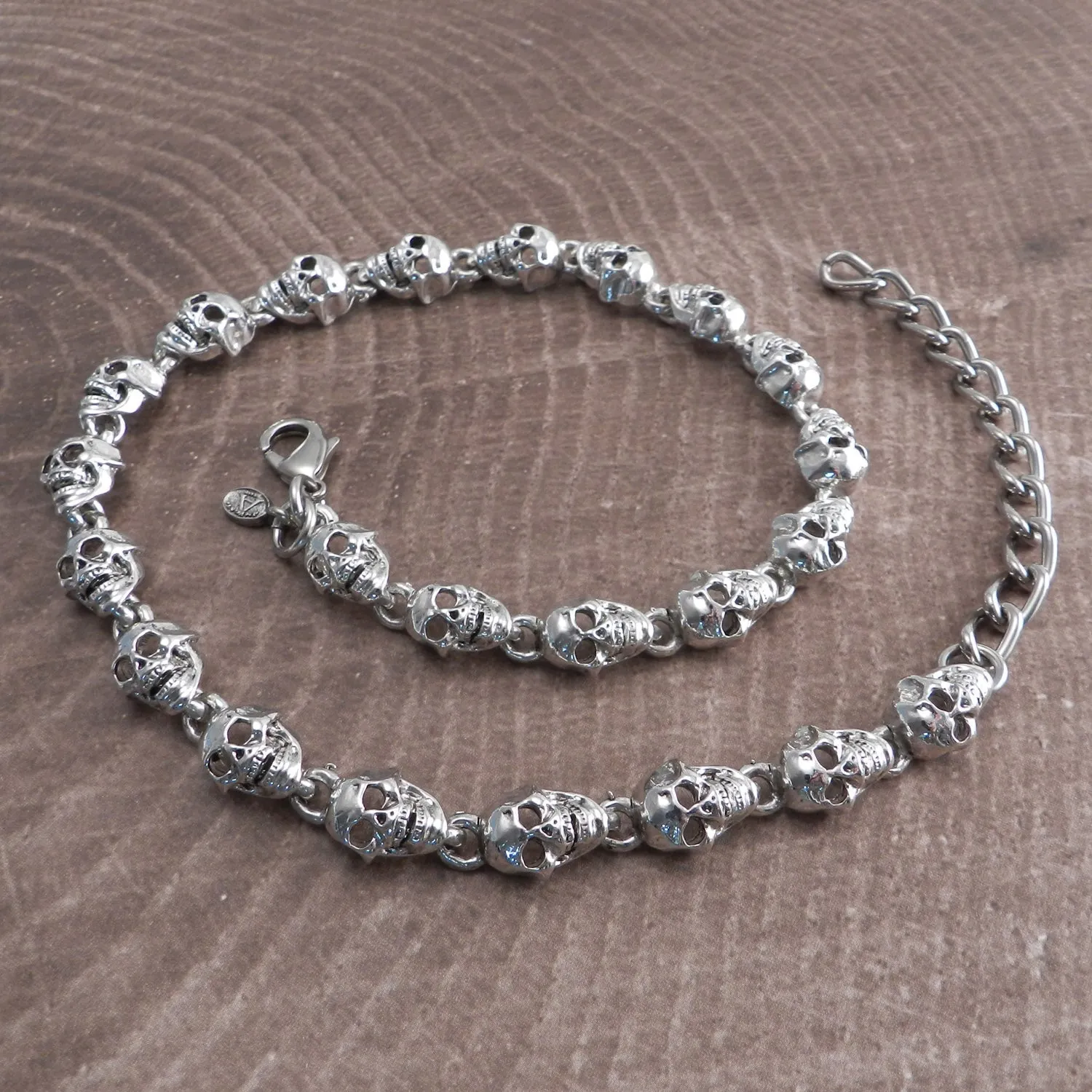 Flat Skull Pewter Choker