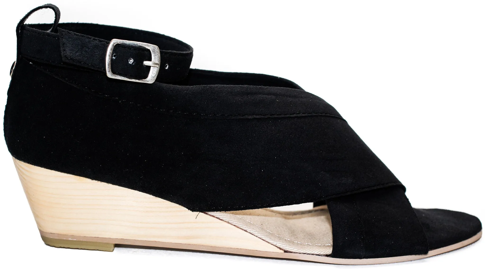 Sheldon Crisscross Wedge in Black