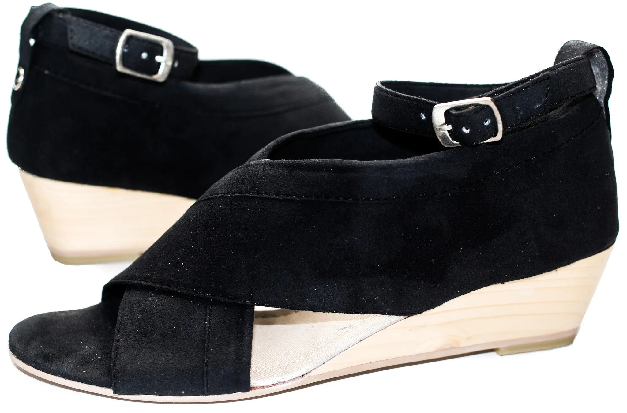 Sheldon Crisscross Wedge in Black