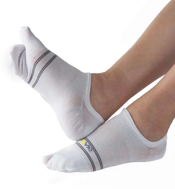 Split Toe Everyday Plus Lightweight Invisible Footies Socks - 8 Pack