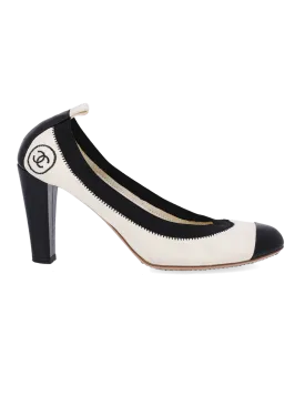 two-tone block-heel pumps